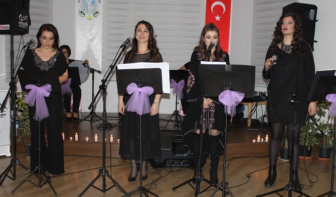 “zen-muzik-grubu”-8-mart’ta-kadinlar-icin-soyledi-002.JPG