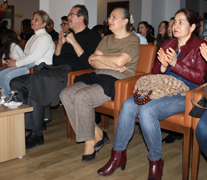 “zen-muzik-grubu”-8-mart’ta-kadinlar-icin-soyledi-004.JPG