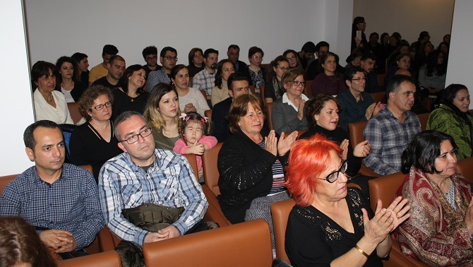 “zen-muzik-grubu”-8-mart’ta-kadinlar-icin-soyledi-005.JPG