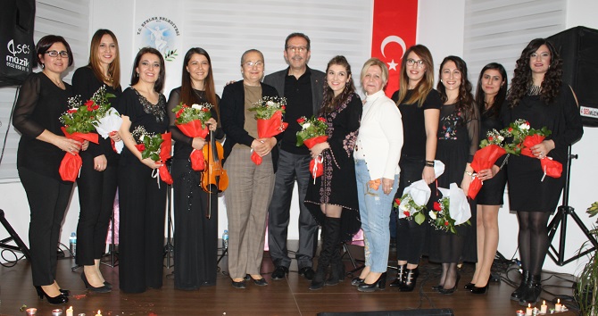 “zen-muzik-grubu”-8-mart’ta-kadinlar-icin-soyledi-010.JPG