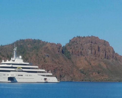 ABRAMOVİÇ’İN FUTBOL AŞKI