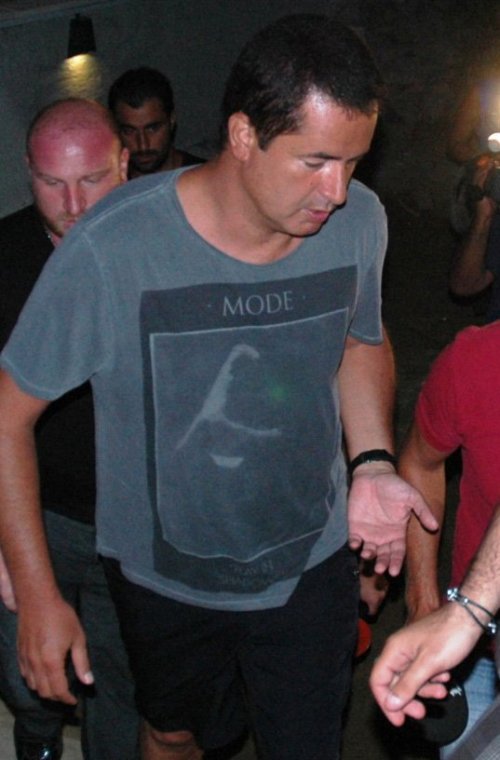 ACUN ILICALI BODRUM'DA TATİL YAPIYOR