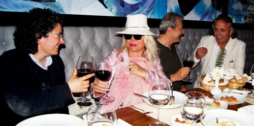 AFRODİT YENİ ALBÜMÜNÜ ÇIKARIYOR