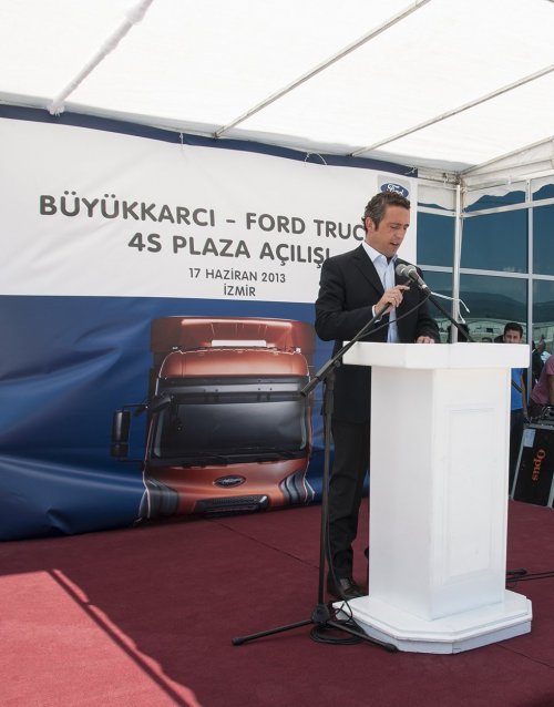 ALİ KOÇ İZMİR’DE FORD TRUCKS BAYİSİNİN AÇILIŞINI YAPTI