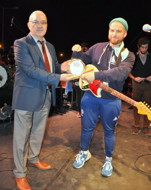 ATHENA’NIN ŞARKILARI İZMİR’E YAZI GETİRDİ