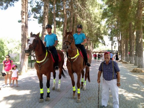 ATLI JANDARMALAR YENİDEN EFES’TE