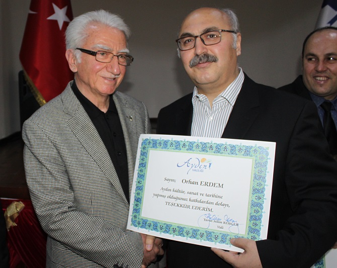 aydin’da-kultur-ve-sanata-katki-saglayanlar-odullendirildi-004.JPG