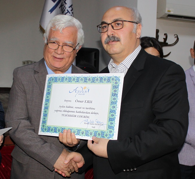 aydin’da-kultur-ve-sanata-katki-saglayanlar-odullendirildi-005.JPG