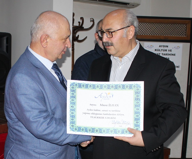aydin’da-kultur-ve-sanata-katki-saglayanlar-odullendirildi-007.JPG