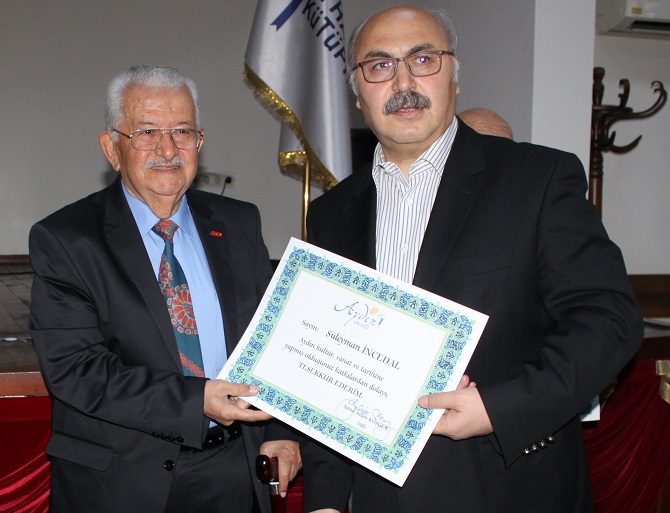 aydin’da-kultur-ve-sanata-katki-saglayanlar-odullendirildi-008.JPG