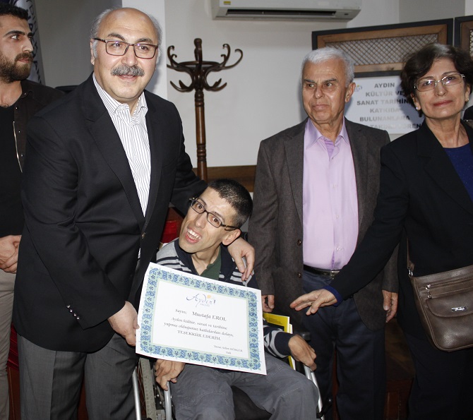 aydin’da-kultur-ve-sanata-katki-saglayanlar-odullendirildi-017.JPG