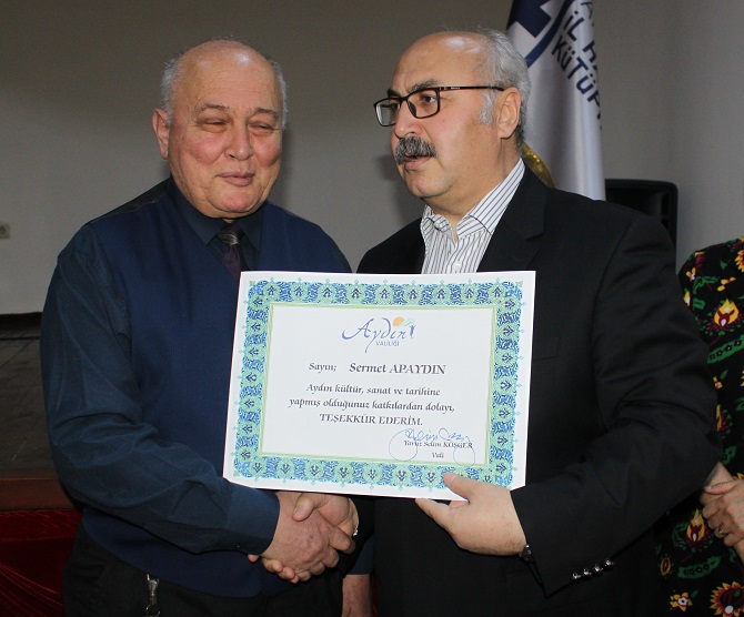 aydin’da-kultur-ve-sanata-katki-saglayanlar-odullendirildi-020.JPG