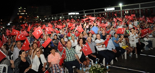aydin’da-mustafa-kemali-gordum-dusumde-gosterisi-010.jpg