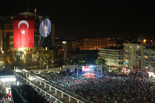aydin’da-mustafa-kemali-gordum-dusumde-gosterisi-013.jpg
