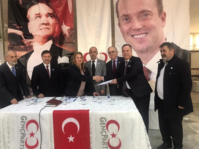 aydin-genc-parti’de-il-baskanligina-salci-secildi-002.jpeg aydin-genc-parti’de-il-baskanligina-salci-secildi-002.jpeg