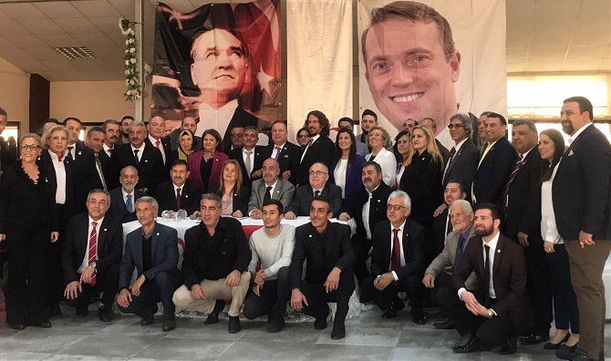 aydin-genc-parti’de-il-baskanligina-salci-secildi-003.jpeg aydin-genc-parti’de-il-baskanligina-salci-secildi-003.jpeg