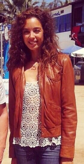 AZRA AKIN DA BODRUMLU OLDU