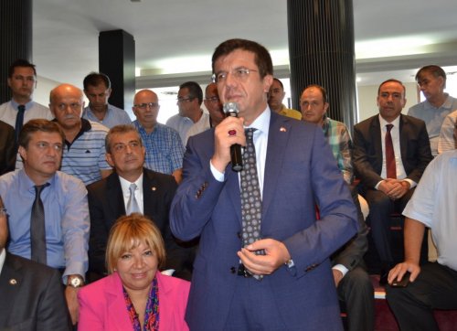 BAKAN ZEYBEKCİ'DEN İZMİR TİCARET BORSASINA ZİYARET