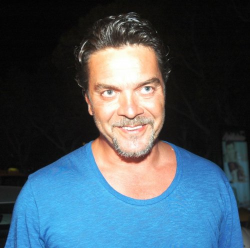 BEYAZ BODRUM SOKAKLARINDA