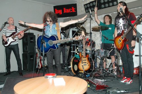 BODRUM’DA DURAN ADAM KONSERİ