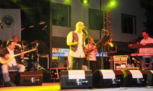 BODRUM’DA EDİP AKBAYRAM RÜZGARI