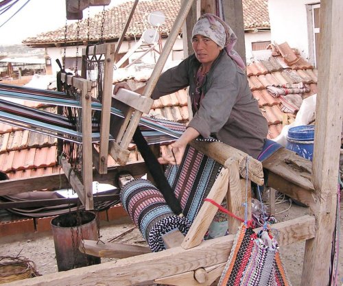 BOZDOĞAN OLUKBAŞI KÖYÜ’NDE ASIRLIK GELENEK DEVAM EDİYOR
