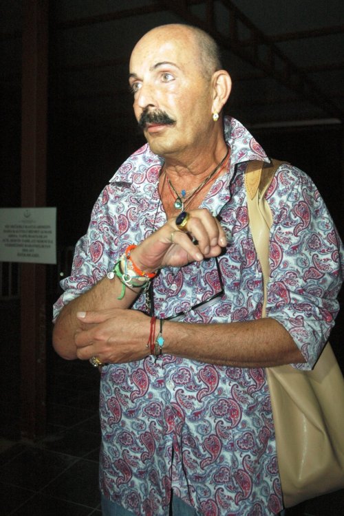 CEMİL İPEKÇİ ATEŞ PÜSKÜRDÜ