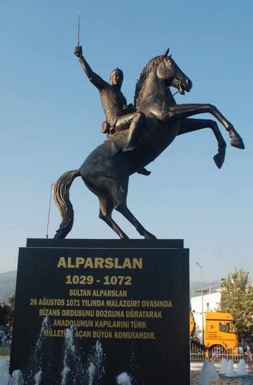 cercioglu;-“sultan-alparslani-aydin’da-yasatacagiz”.jpg