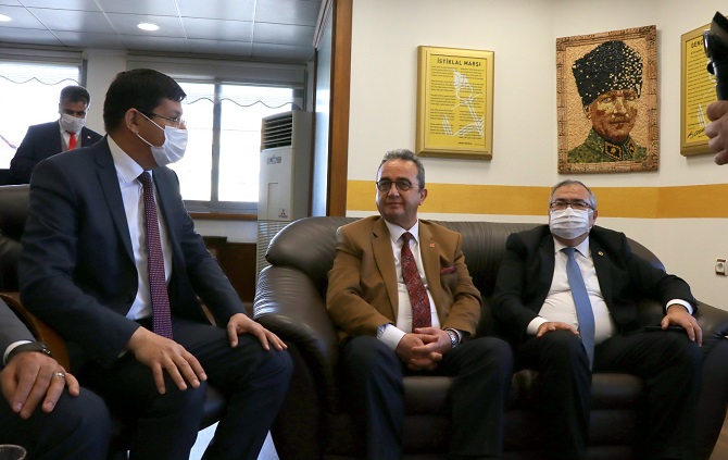 chp-aydindan-baskan-ozcana-ziyaret-001.jpg
