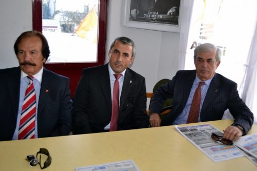 DATÇA AK PARTİ’DE ADAY ADAYLARI GÖRÜCÜYE ÇIKTI