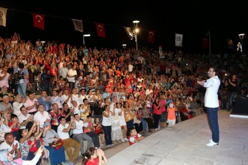 DENİZLİ’DE BEDİRHAN GÖKÇE KONSERİ