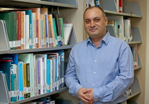 DOÇ.DR. HALAÇ: “ALTIN KISA VE ORTA VADEDE KAZANDIRMIYOR”