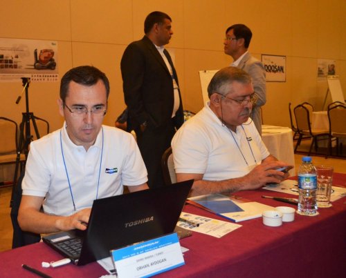 DOOSAN FORKLİFT BAYİ TOPLANTISI İZMİR’DE GERÇEKLEŞTİ