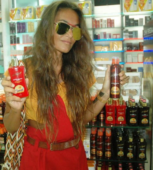 EDA TAŞPINAR ECZANE ECZANE GEZİYOR