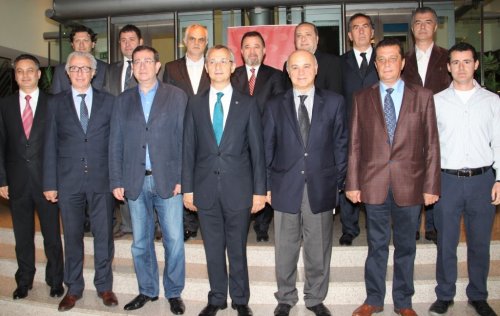 EGELİ TEKSTİL İHRACATÇILARI SABRİ ÜNLÜTÜRK'LE 'DEVAM' DEDİ