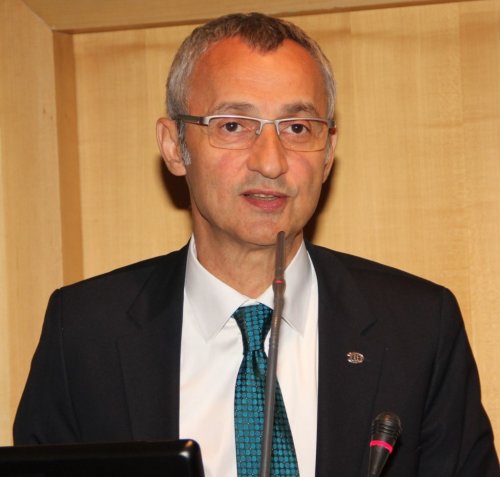 EGELİ TEKSTİL İHRACATÇILARI SABRİ ÜNLÜTÜRK'LE 'DEVAM' DEDİ