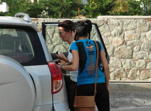 FATMA GİRİK’İN HAYAT ARKADAŞI ÜNLÜ YÖNETMEN MEMDUH ÜN HASTANEYE KALDIRILDI