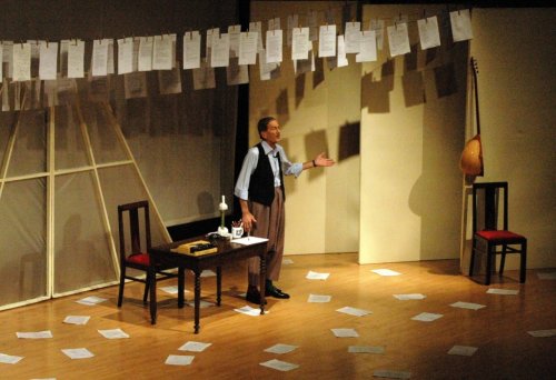 FERHAN ŞENSOY, ŞARKICILIĞA SOYUNDU