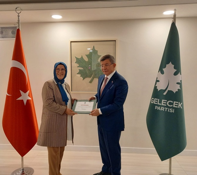gelecek-partisi-1.jpg