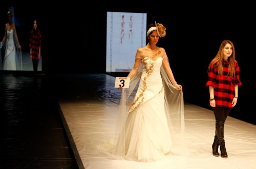 GELİNLİK VE ABİYENİN NABZI İZMİR'DE ATACAK