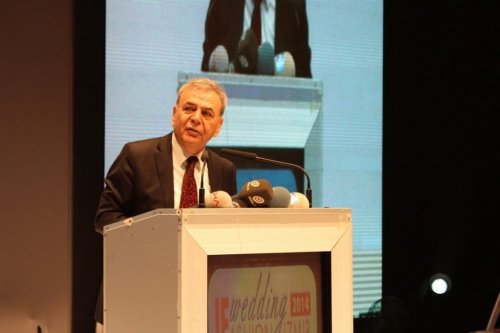 GELİNLİKLER GÖRÜCÜYE ÇIKTI