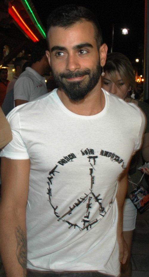 GÖKHAN TÜRKMEN OYUNCULUĞA YEŞİL IŞIK YAKTI