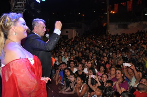 GÜLLÜ'DEN HIDRELLEZ KONSERİ