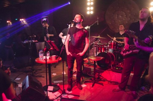 'HAKİM BEY' MARMARİSLİLERİ COŞTURDU