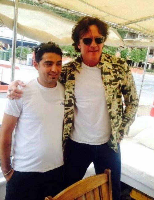 HOLYWOOD YILDIZI BAZLAMA VE YAPRAK SARMAYA BAYILDI