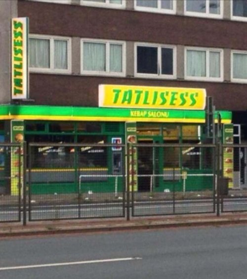 İBRAHİM TATLISES, SAHTE TATLISESS’İ GÖRÜNCE KÜPLERE BİNDİ