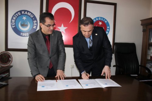 İZMİR BÖLGE MÜDÜRÜ GÖKAY GÖK: “KANI TÜRK KIZILAY'I DEĞİL, HASTANELER SATIYOR”