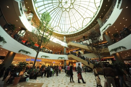 İZMİR OPTİMUM OUTLET 1 YAŞINDA