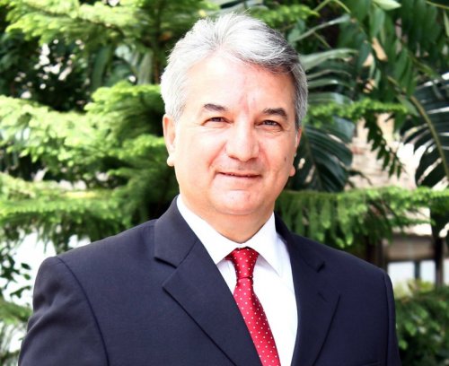 İZMİR TURİZMİ KAN KAYBEDİYOR
