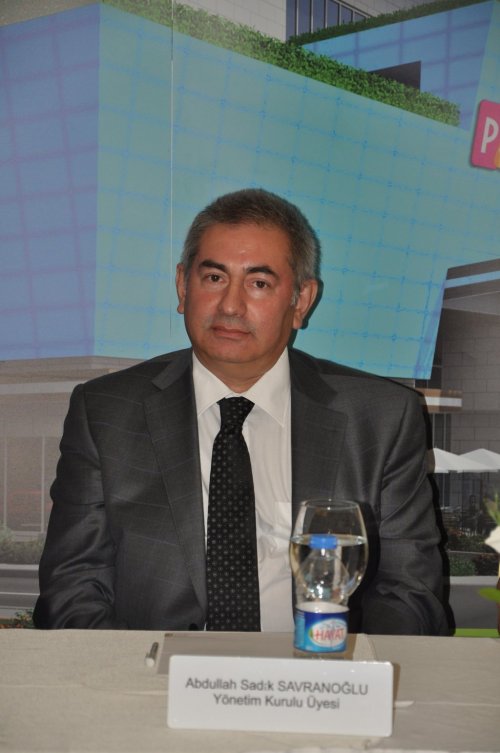 İZMİR’E YENİ SOLUK; “İZMİRPARK ALIŞVERİŞ MERKEZİ”
